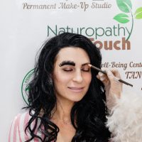 Eyebrow-Naturopathy-Touch