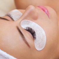 eyelashes-Naturopathy-Touch